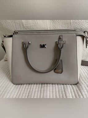 Michael Kors Nikita Messenger